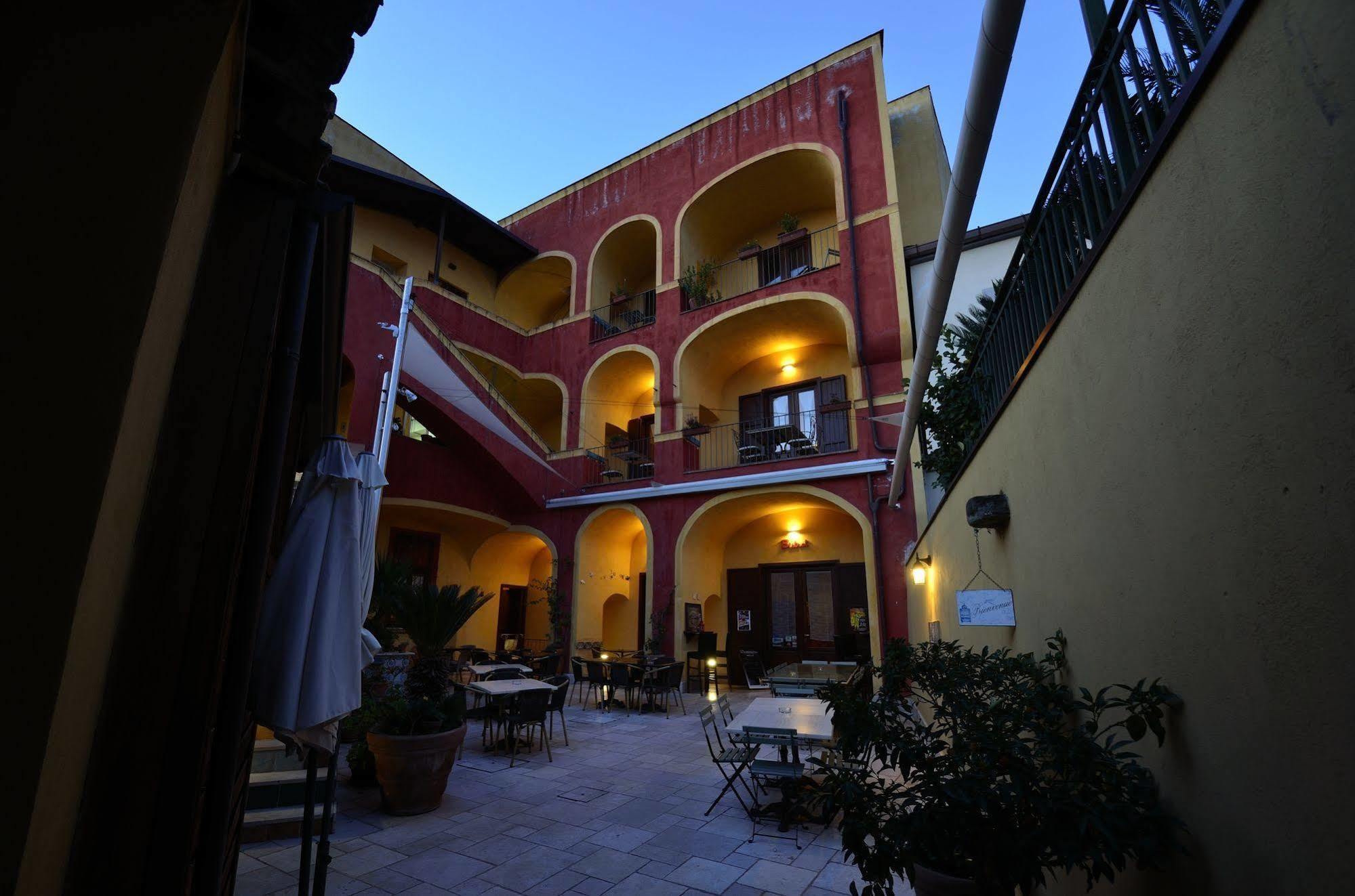 Manouche Osteria B&B San Leucio Exteriör bild